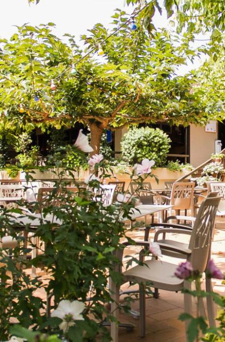 Camping Castell Montgri L'Estartit Spanje Costa Brava