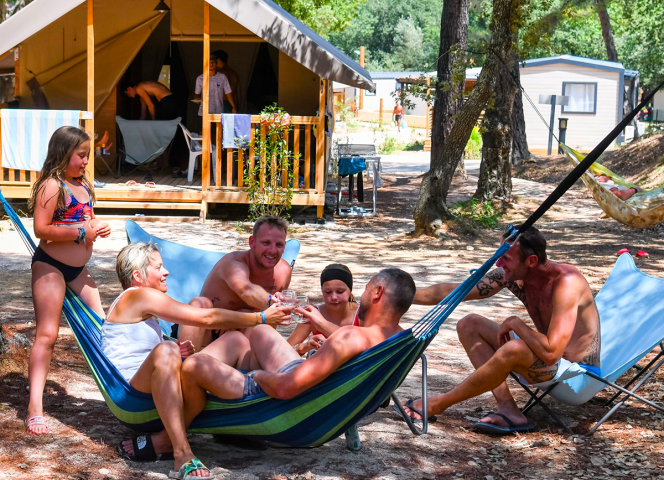 Hangmat op de camping